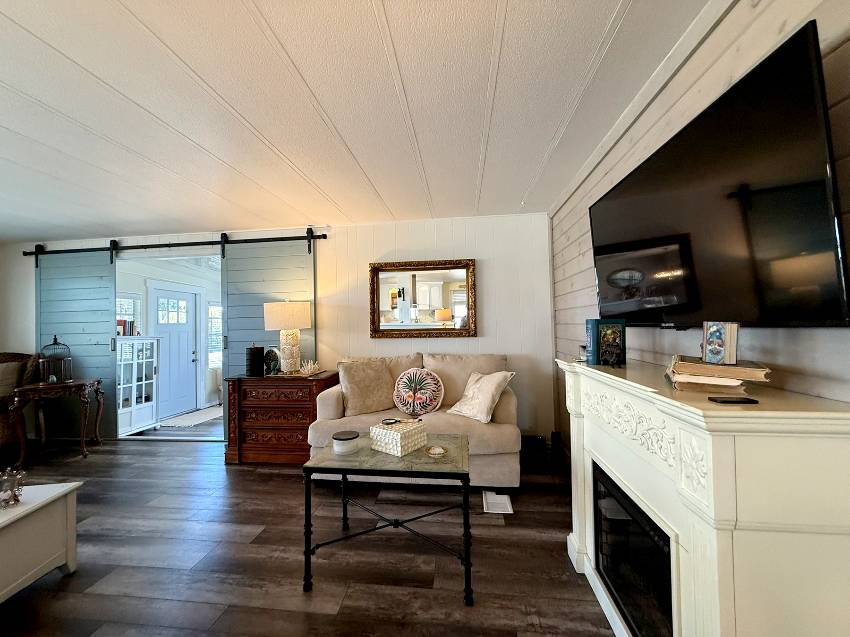 583 Bayshore Dr a Ellenton, FL Mobile or Manufactured Home for Sale